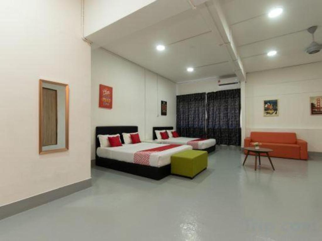 Oyo 43993 Madsuite Kota Kinabalu Exteriér fotografie