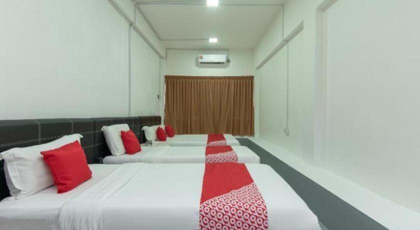 Oyo 43993 Madsuite Kota Kinabalu Exteriér fotografie