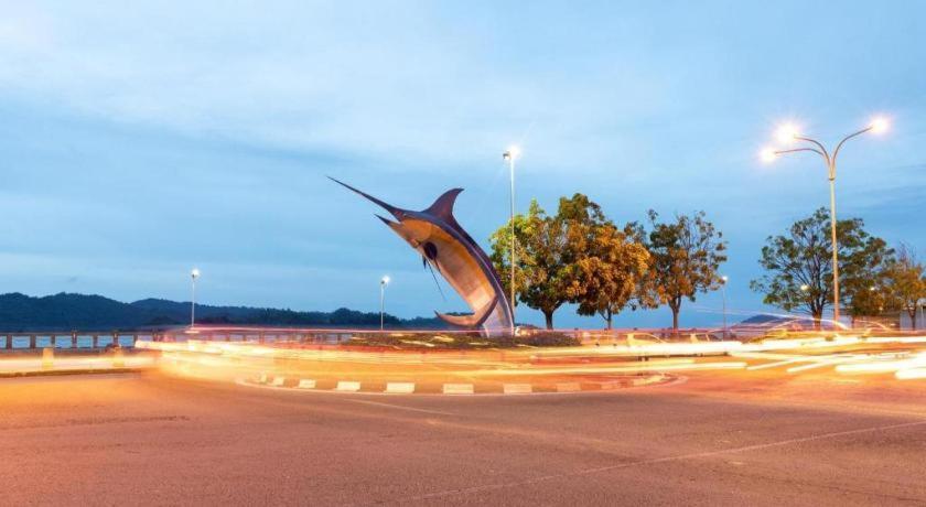 Oyo 43993 Madsuite Kota Kinabalu Exteriér fotografie