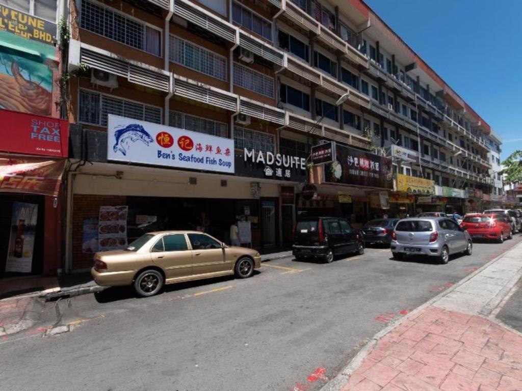 Oyo 43993 Madsuite Kota Kinabalu Exteriér fotografie