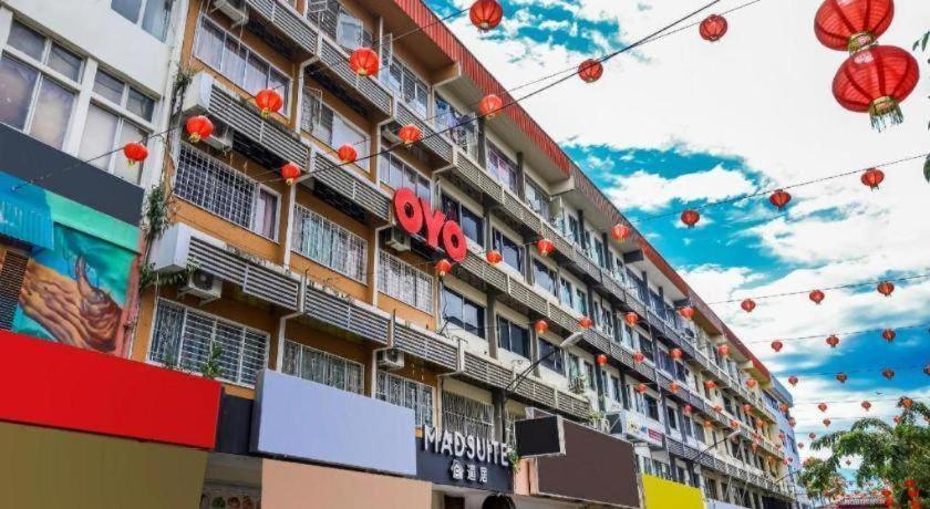 Oyo 43993 Madsuite Kota Kinabalu Exteriér fotografie