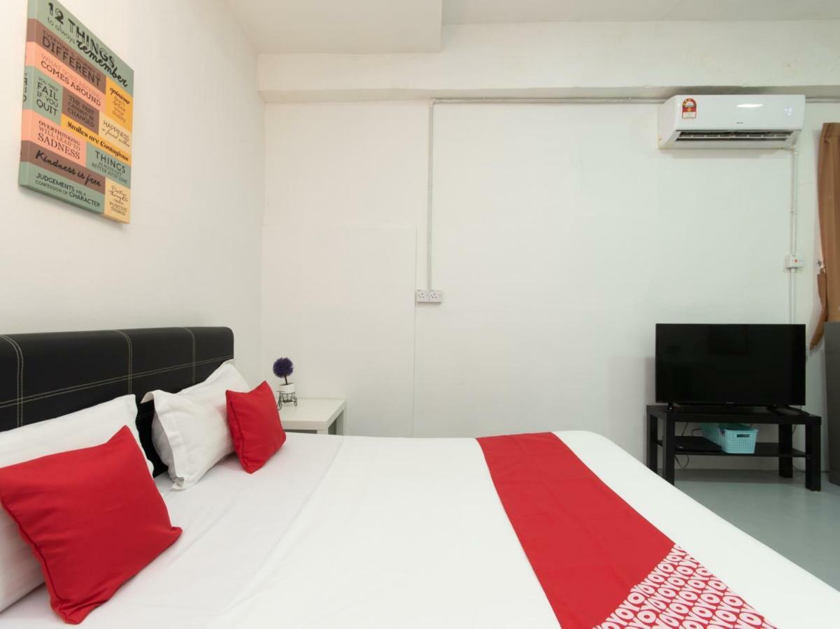 Oyo 43993 Madsuite Kota Kinabalu Exteriér fotografie