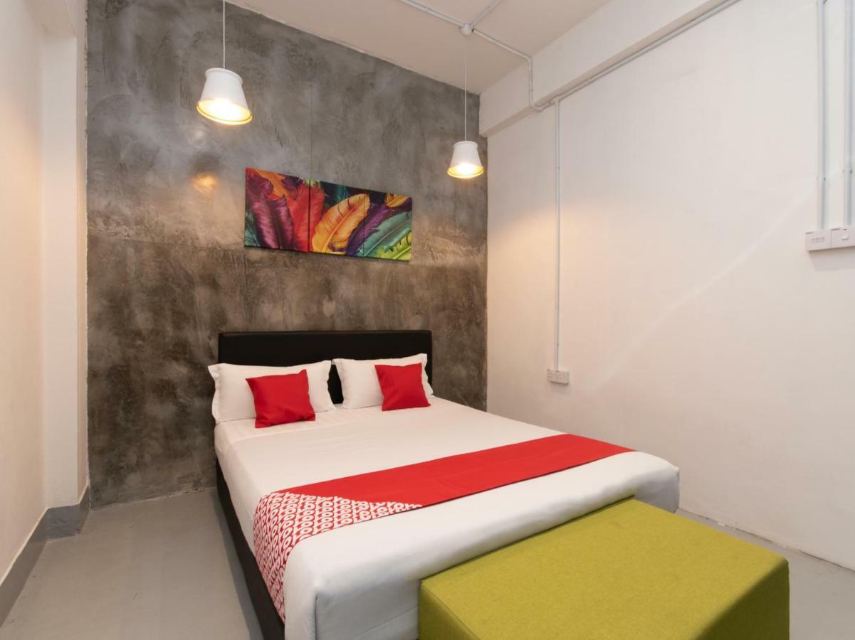 Oyo 43993 Madsuite Kota Kinabalu Exteriér fotografie