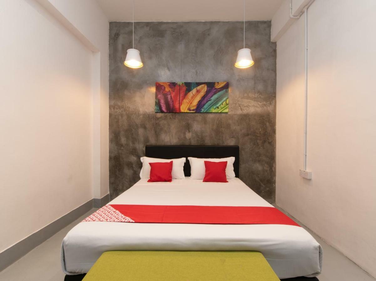 Oyo 43993 Madsuite Kota Kinabalu Exteriér fotografie