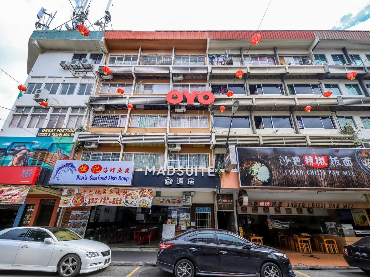 Oyo 43993 Madsuite Kota Kinabalu Exteriér fotografie